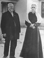 Edward L. Chatfield and Anna (Bates) Chatfield, c. 1913 (Littleton Museum)