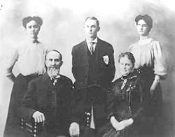 Clark Z. Cozens family, c.1906. Left to right, standing: Ruby Gertrude (Ogilvy), Frank Arthur, Jessie Louise (Shellabarger). Seated, Clark Zane and Julia Ellen.