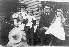 Col. Robert J. Spotswood and family, c.1897. Left to right: Jessie Broad Spotswood, Robert Wolcott, Col. Robert J., and Tudie M. (Howard).